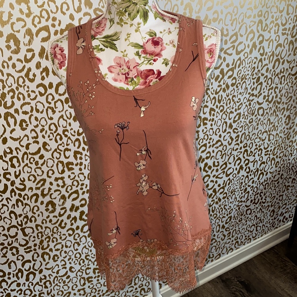Soft Surroundings mauve floral tank w/lace hem!